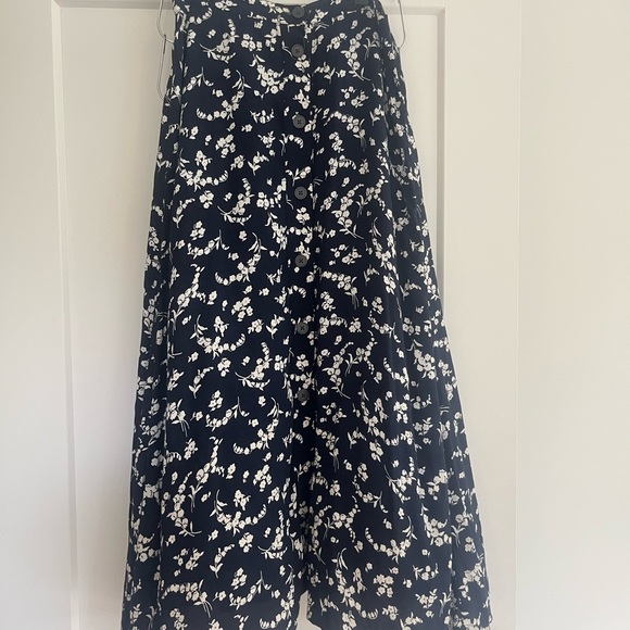 Gap button down floral maxi skirt - Picture 2 of 5